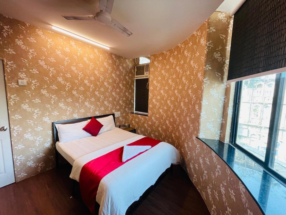 Hotel Shabana - Colaba Causeway Bombaj Zewnętrze zdjęcie