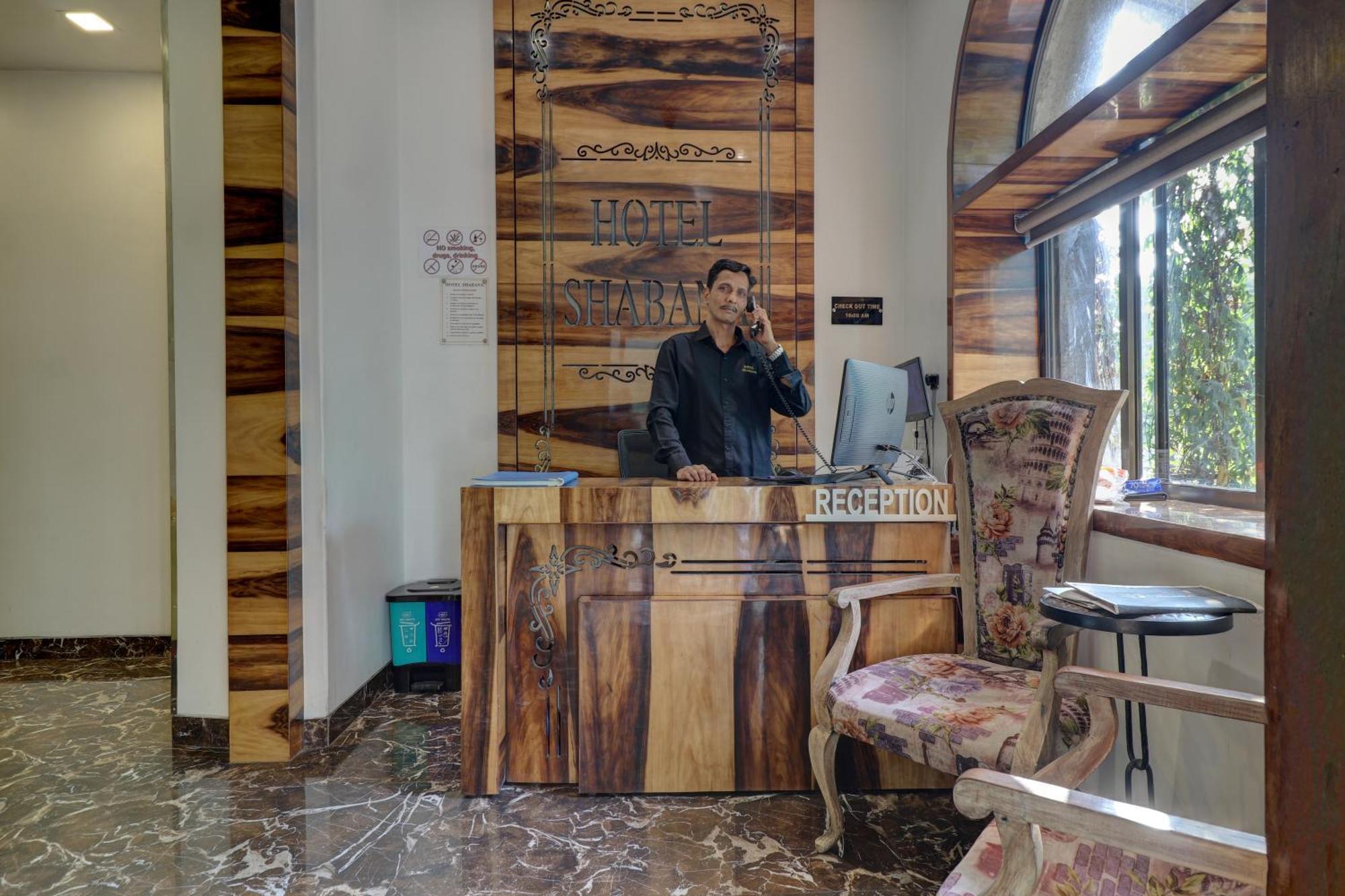 Hotel Shabana - Colaba Causeway Bombaj Zewnętrze zdjęcie