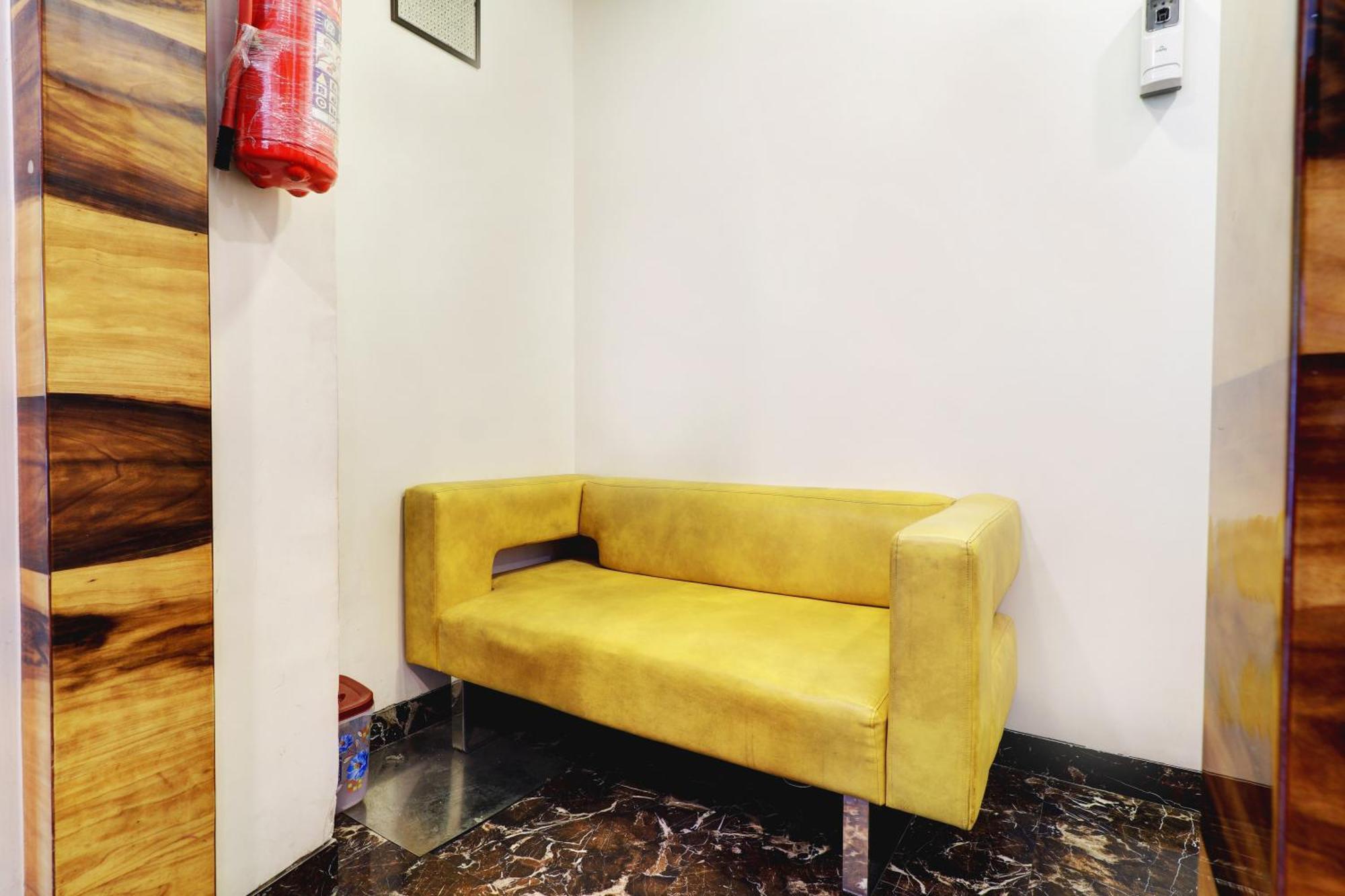 Hotel Shabana - Colaba Causeway Bombaj Zewnętrze zdjęcie